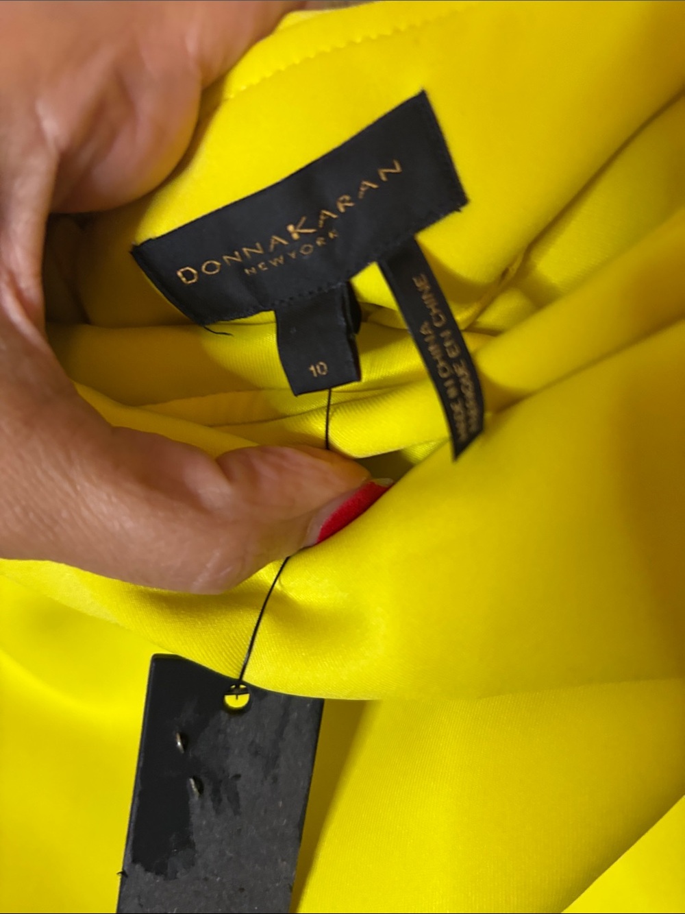 Yellow Off-Shoulder Sheath Dress - Picture 3 of 8
